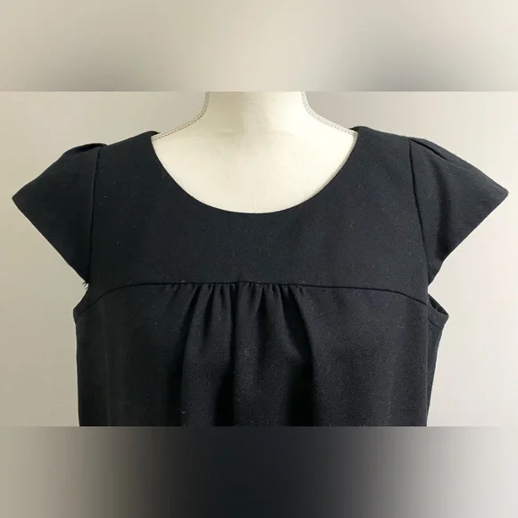GAP Womens M Solid Black Cap Sleeve Straight Dress Maximalist Preppy Classic - Picture 2 of 16